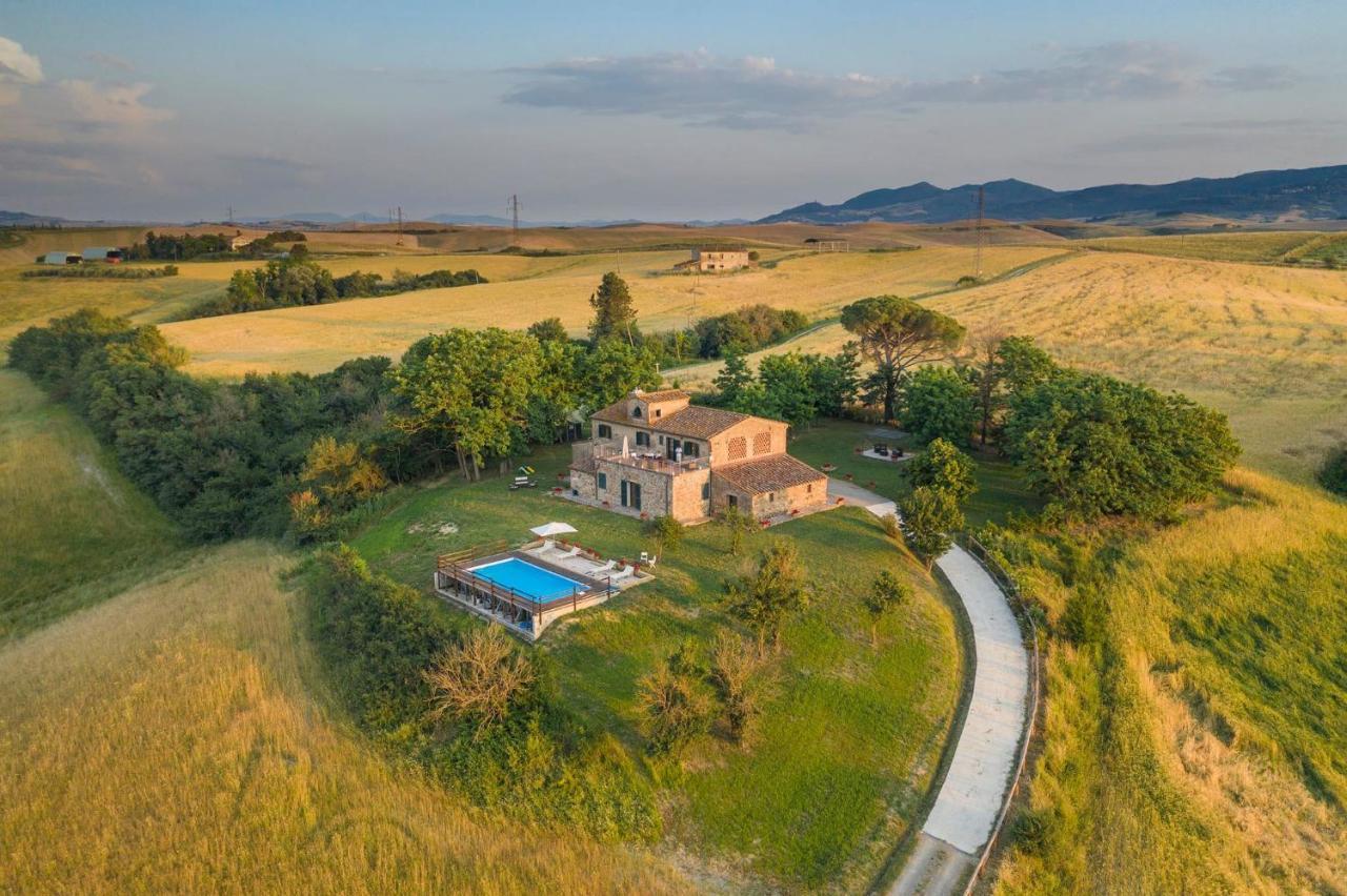 Podere I Sorbi, Spacious Tuscan Villa, Lajatico, Nr Pisa Molino Mazzetti Bagian luar foto